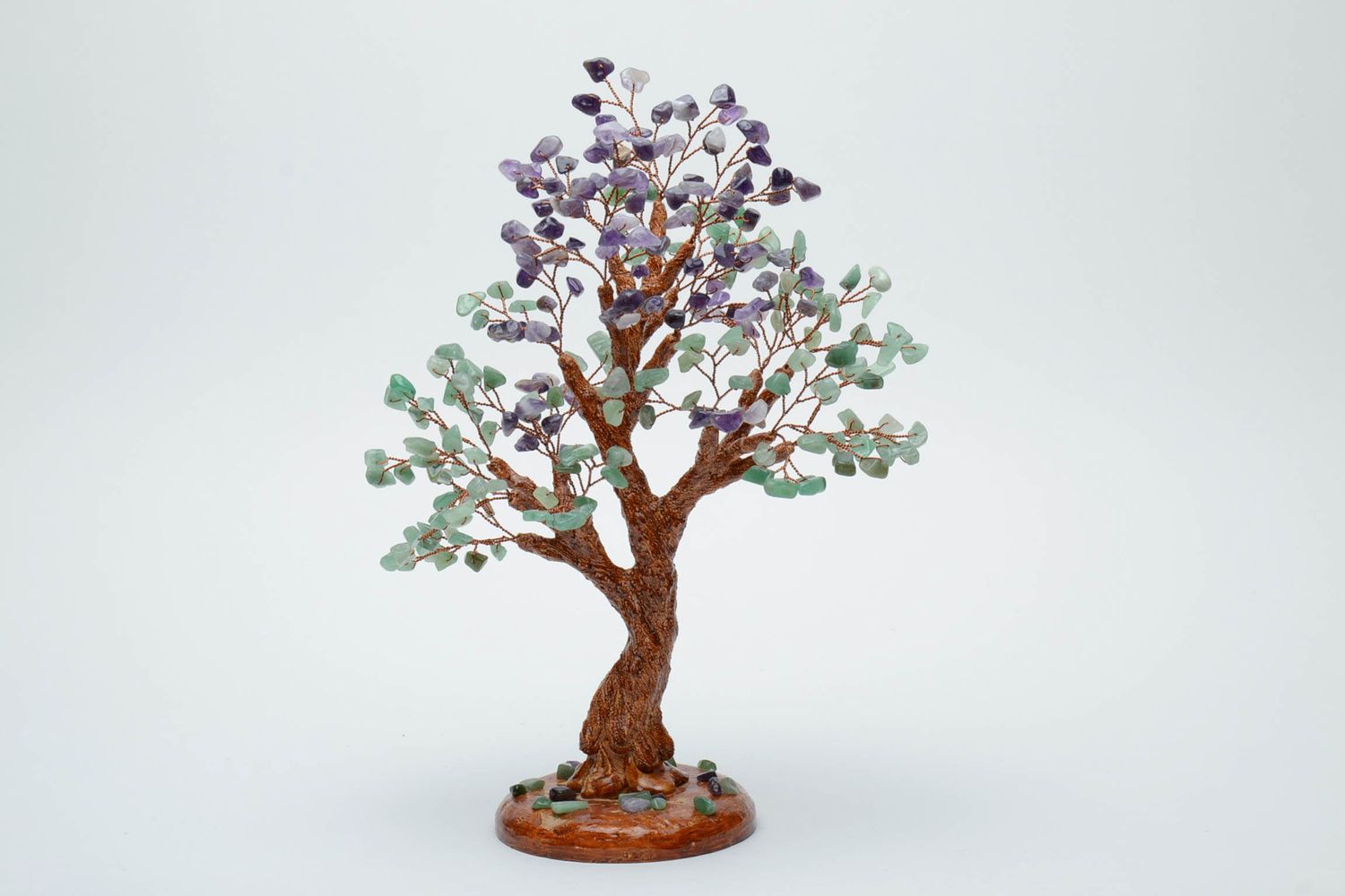 Декоративное дерево из аметиста и нефрита фото 2