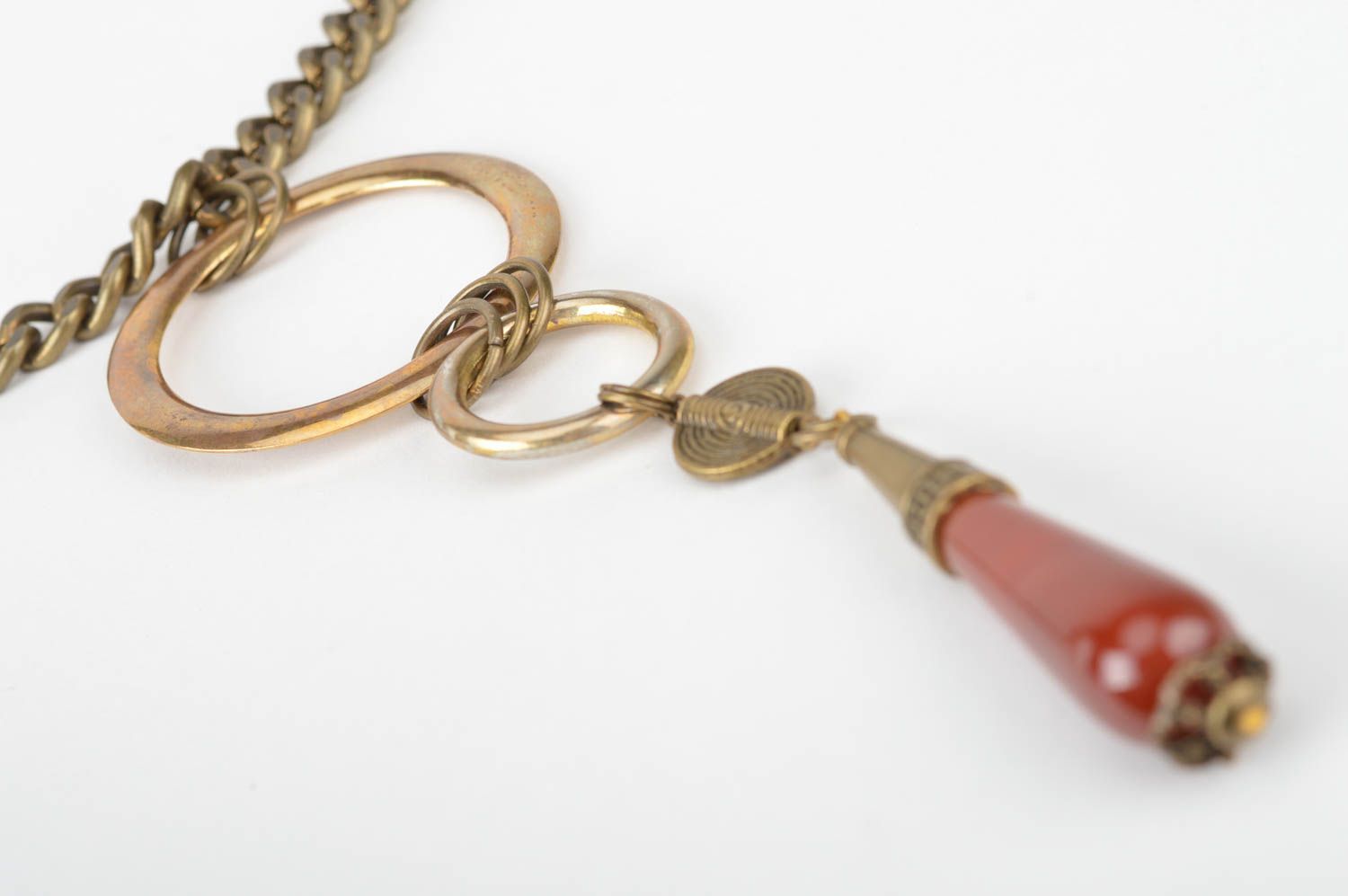 Joli collier métallique sur chaîne avec pendentif fait main accessoire Goutte photo 4