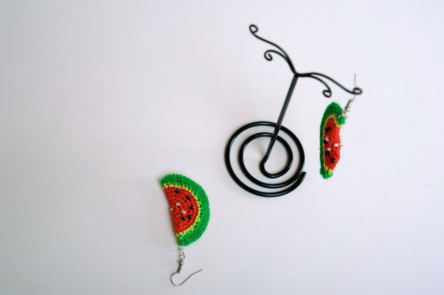 Boucles d'oreilles fait main tricotées Melons d'eau photo 5