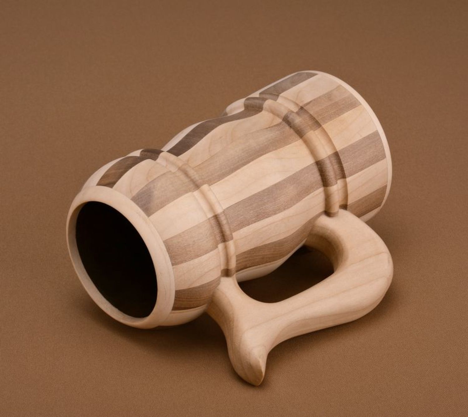 Tazza di legno decorativa fatta a mano calice di legno bicchiere da birra
 foto 2