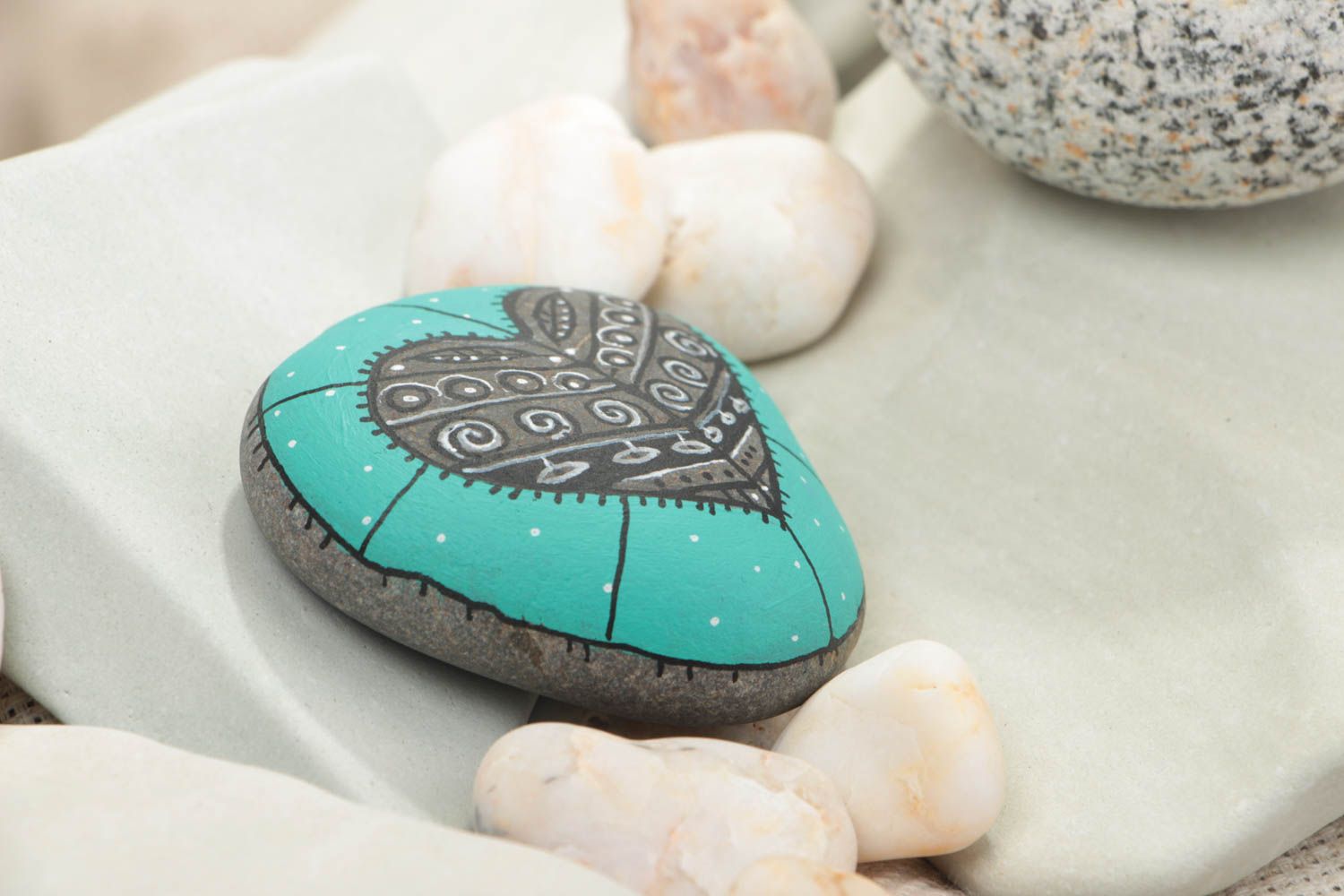 Sea stone for home decor painted with acrylics handmade sea pebble Heart photo 1