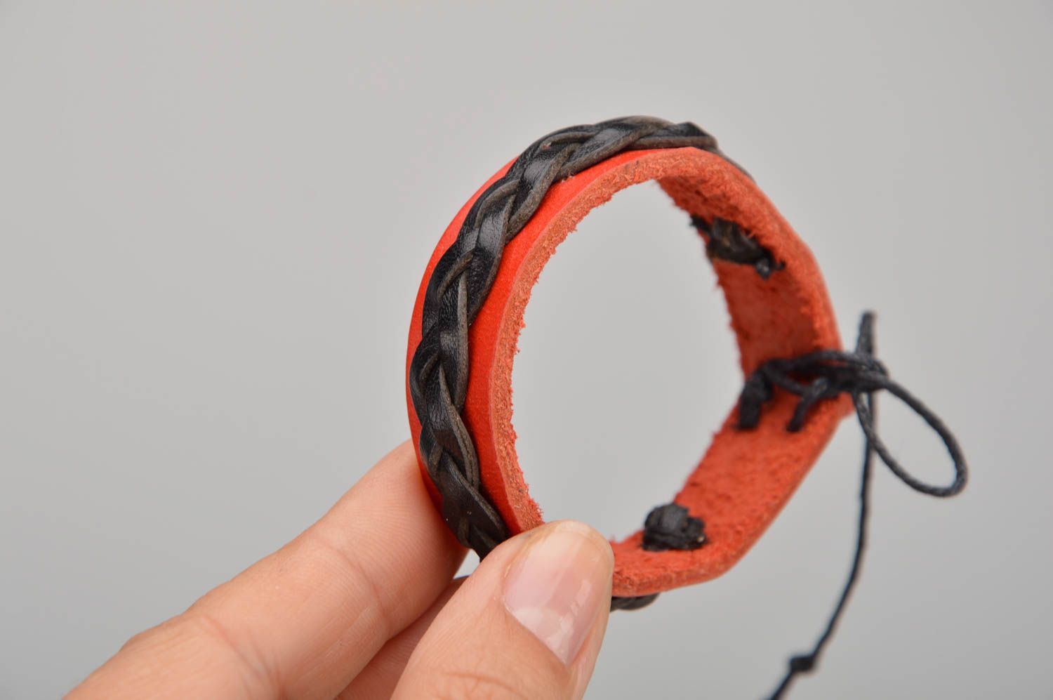 Handmade designer genuine leather wrist bracelet of red and black colors unisex photo 3