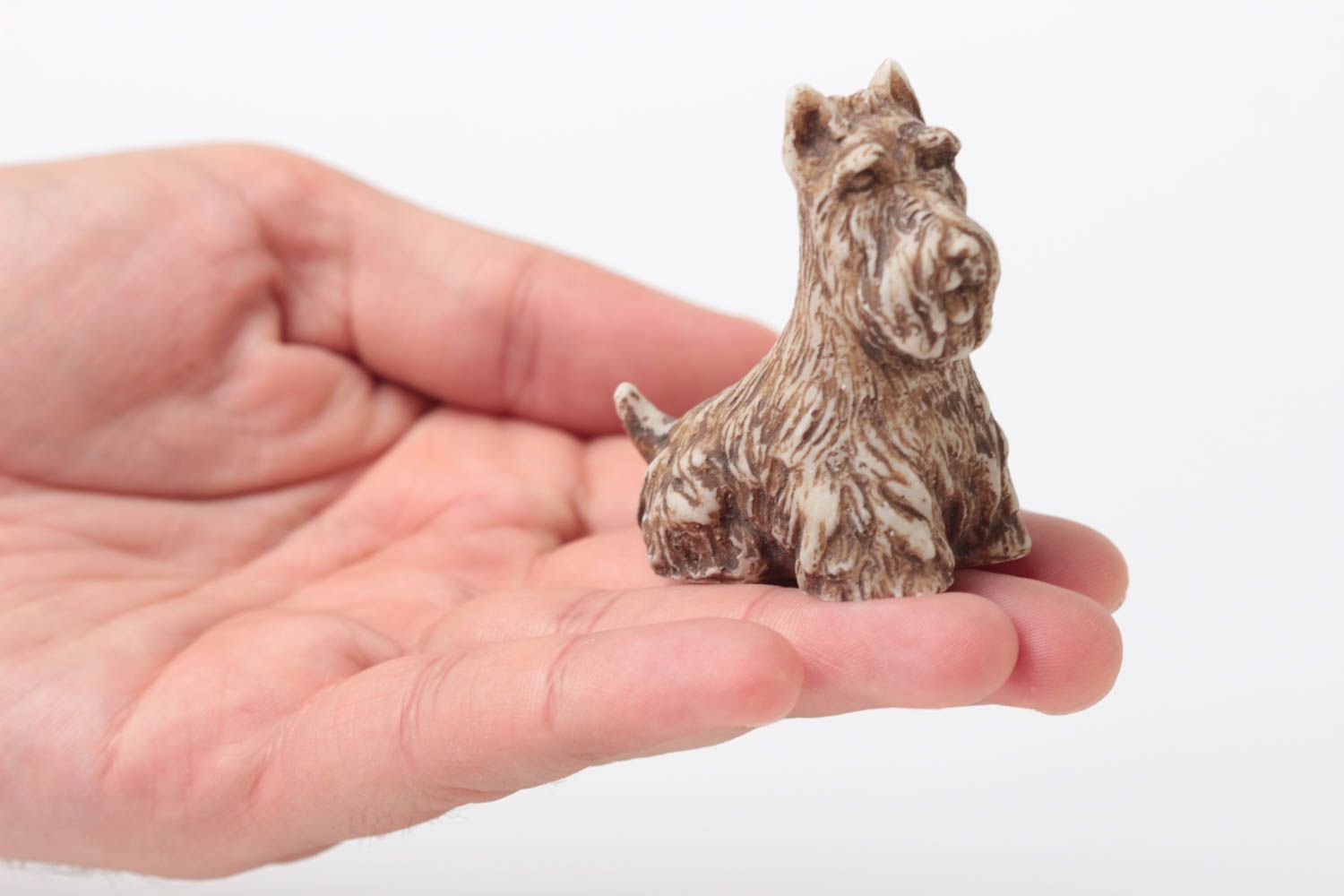 Figurine chien fait main Petite statuette schnauzer Déco intérieur design photo 5