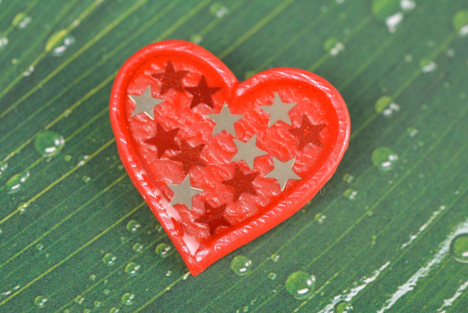 Handmade designer small epoxy resin heart-shaped brooch of red color photo 1