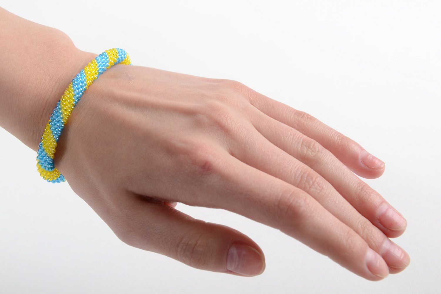 Gros bracelet en perles de rocailles spirale bleu jaune fait main bijou femme photo 5