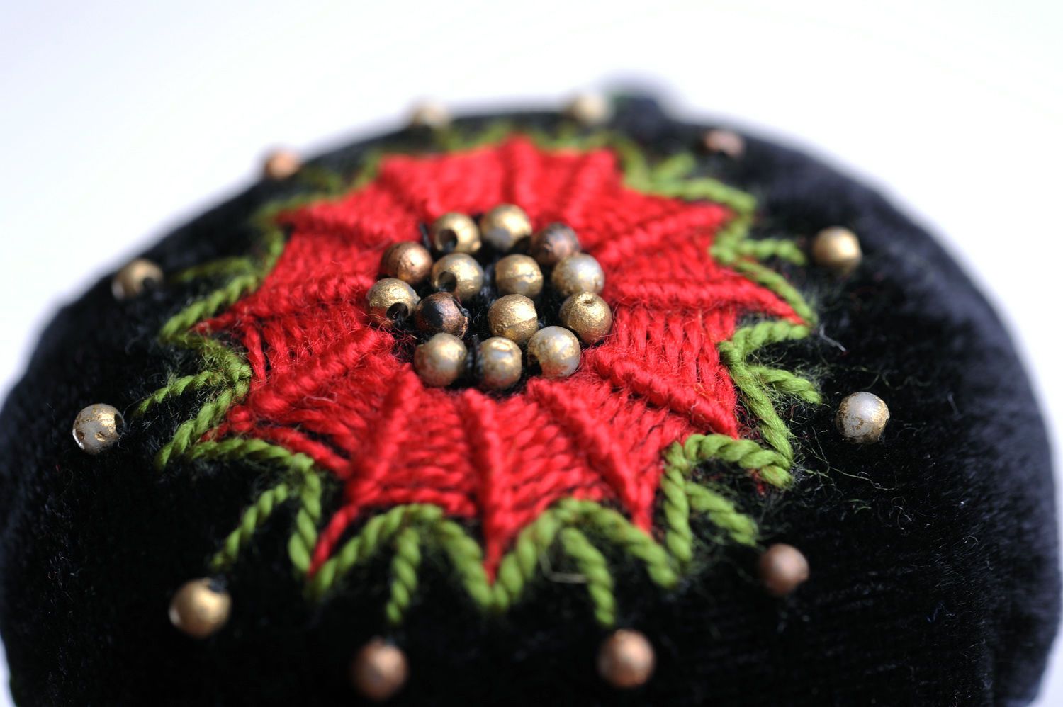 Velvet pin cushion with embroidery photo 1