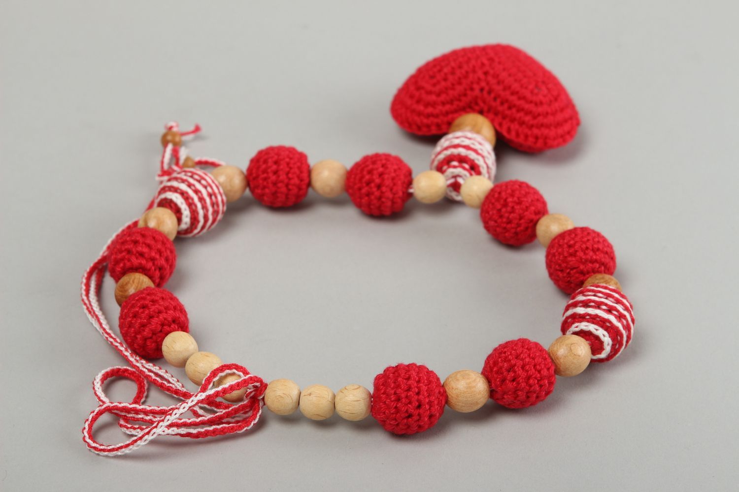 Вязаное украшение ручной работы украшение бусы красные модные бусы для кормления фото 4
