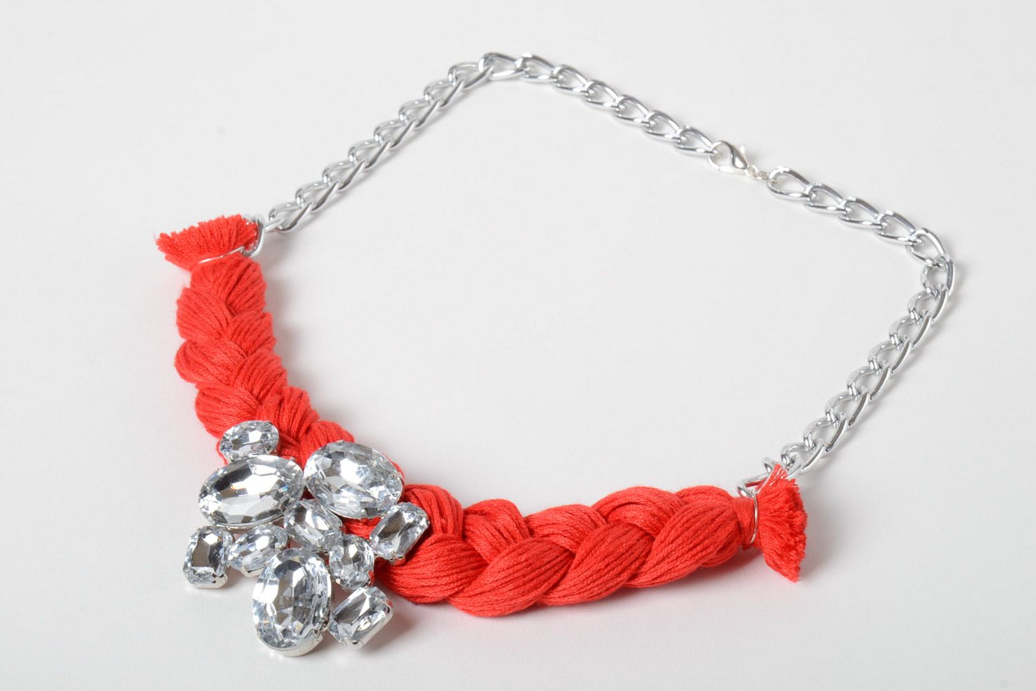 Beautiful handmade woven embroidery floss necklace of red color with strasses photo 2