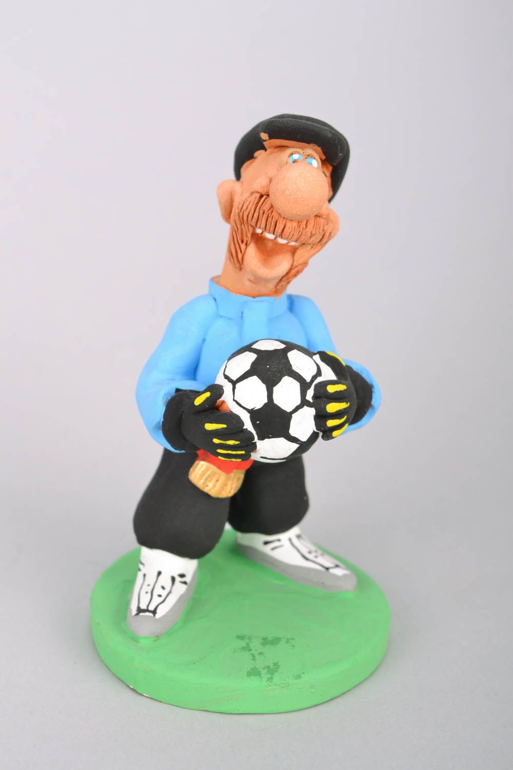 Homemade ceramic statuette Goalkeeper photo 3