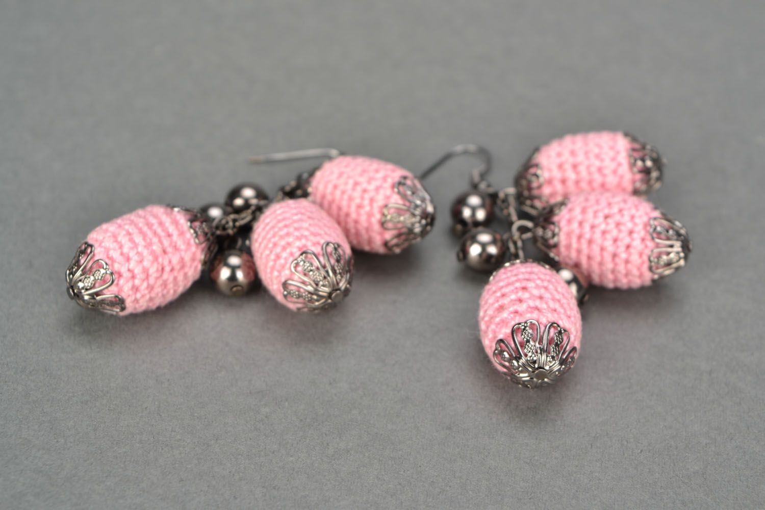 Pink earrings with pendants photo 5