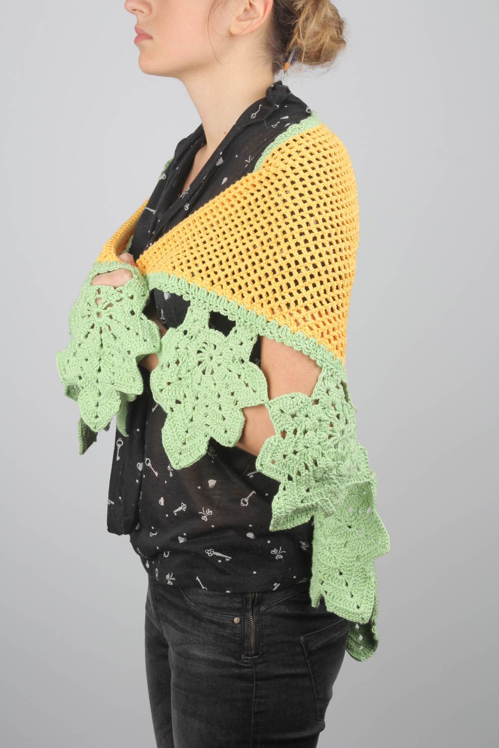 Crochet cape  photo 3
