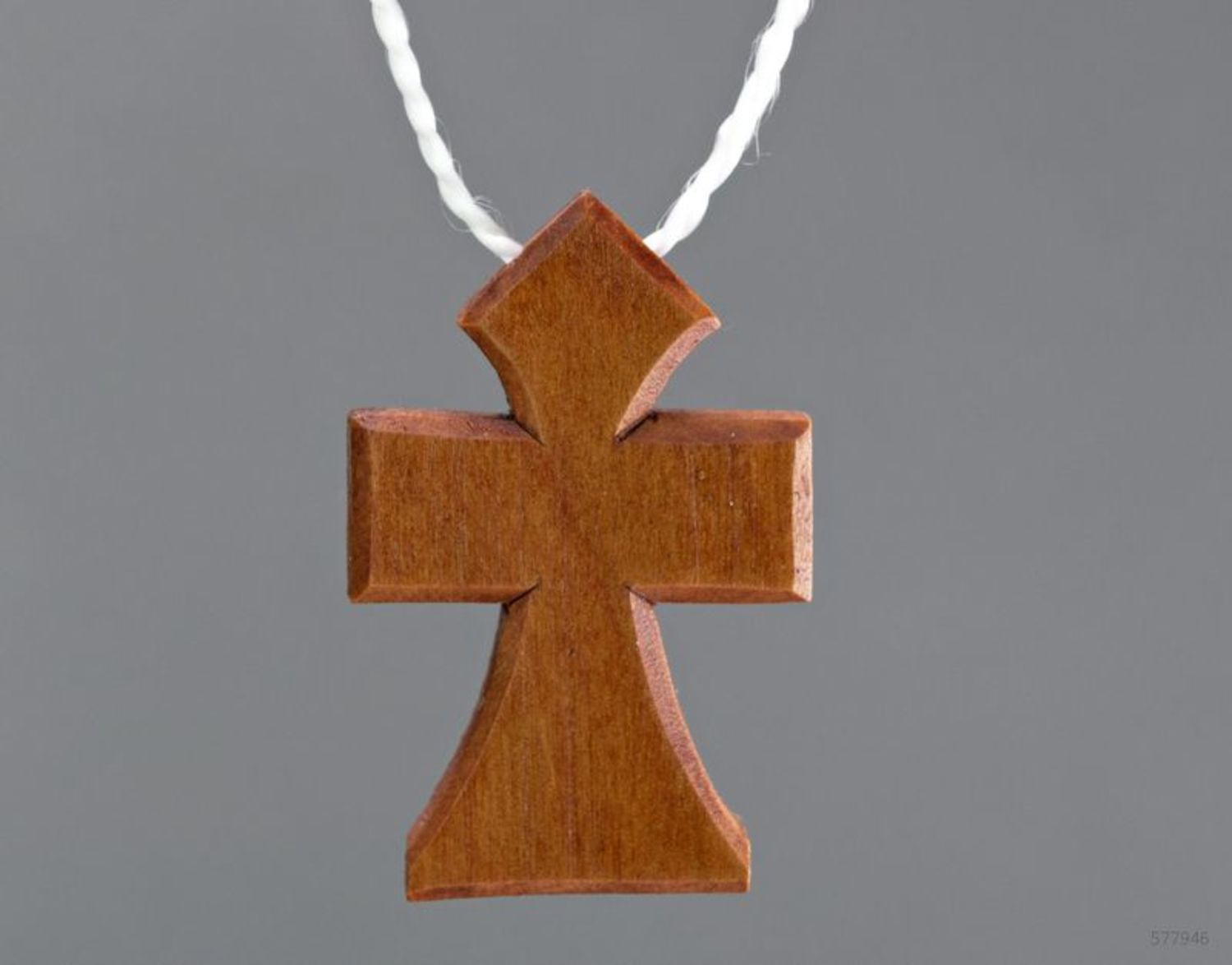 Pendentif croix en bois photo 3
