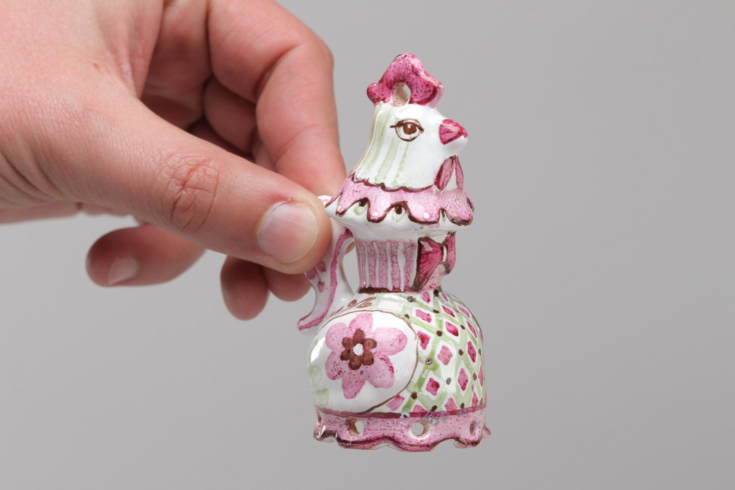 Petite cloche en céramique blanc-rose peint d'émail fait main en forme de coq photo 5