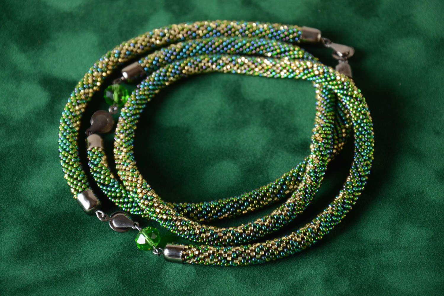 Collier spirale Bijou fait main Cadeau femme vert en perles de rocaille photo 1
