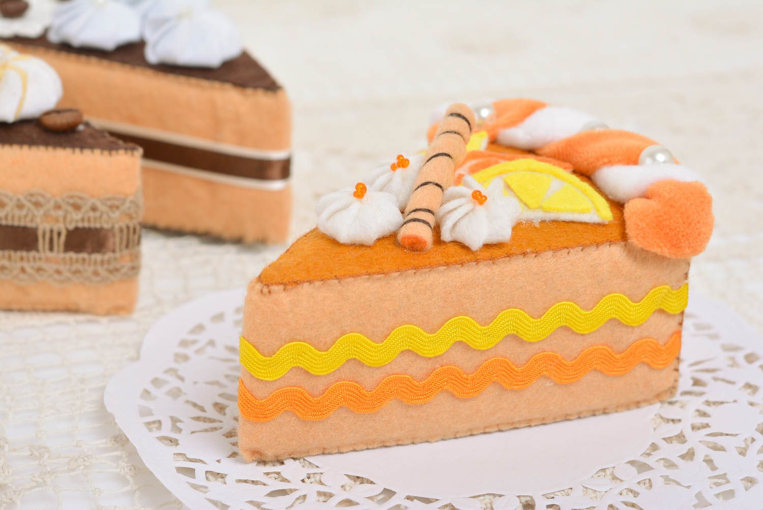 Тортики и пирожные из фетра