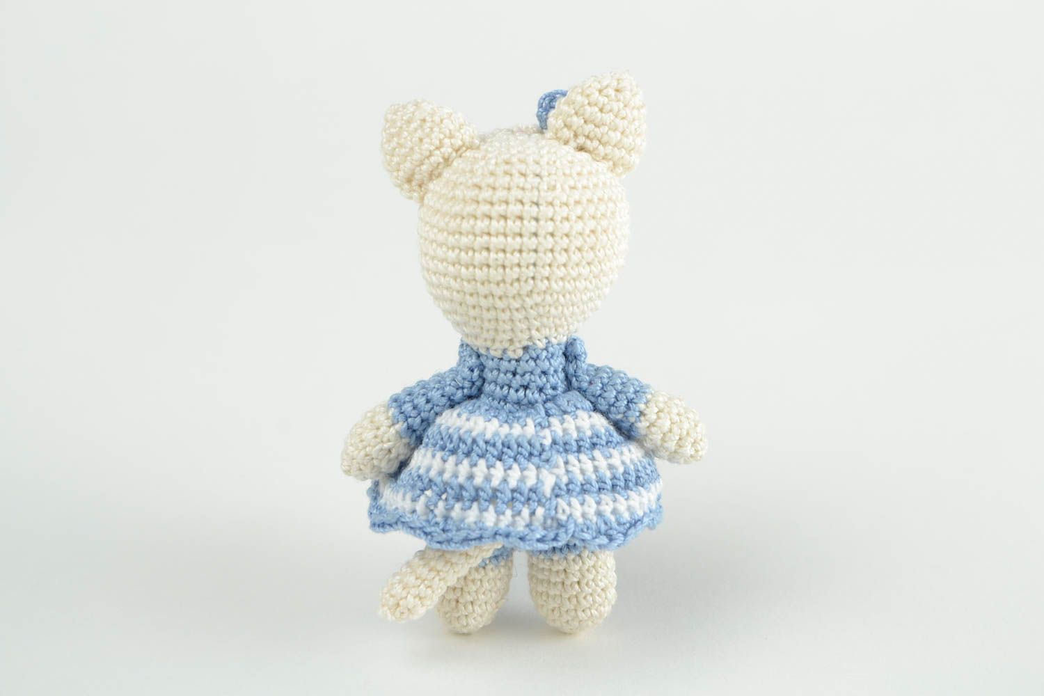 Игрушка кот ручной работы мягкая игрушка вязаная детская игрушка в голубом фото 5