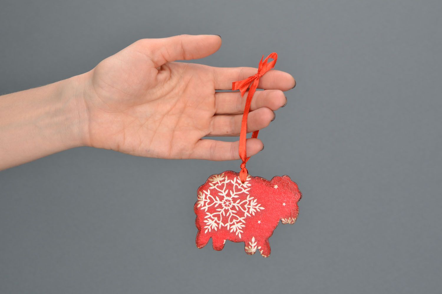 Wooden Christmas tree decoration Red Lamb photo 2