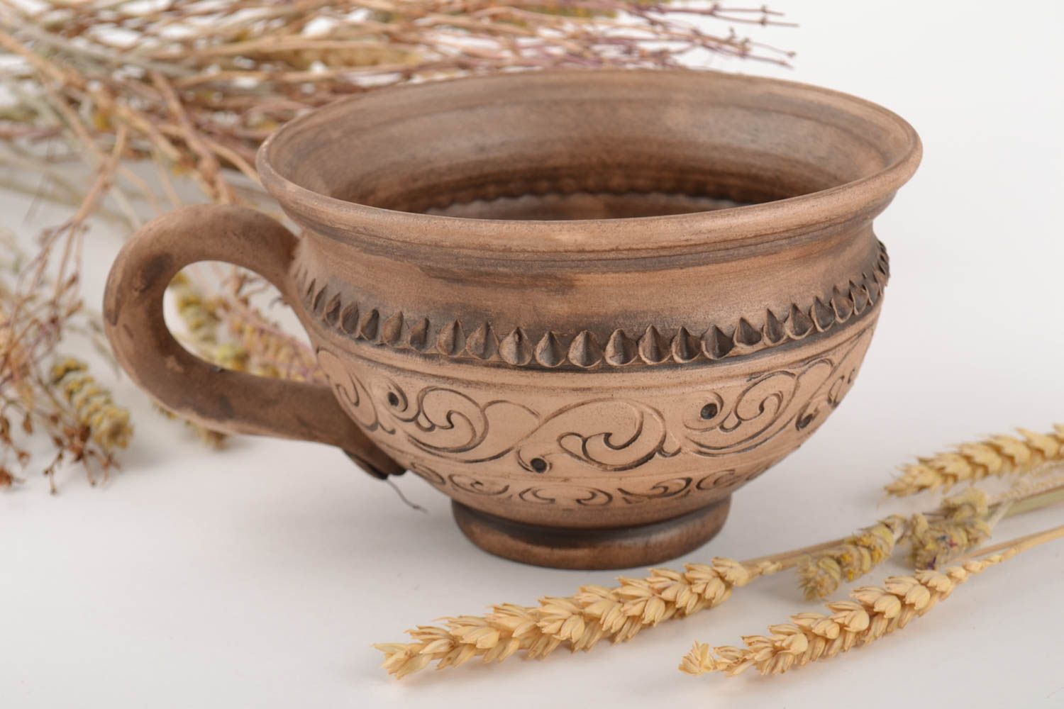Taza de arcilla hecha a mano tratada con plata ancha original para té o café  foto 1