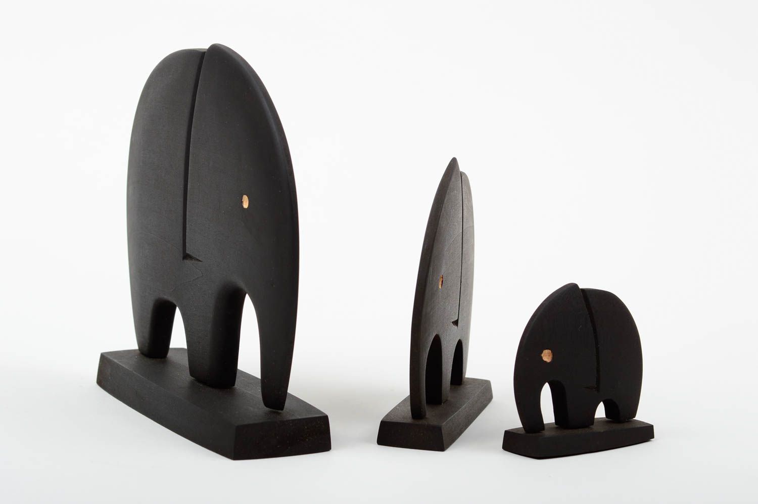 Статуэтки из дерева для декора ручной работы три слона из ясеня черные фото 2