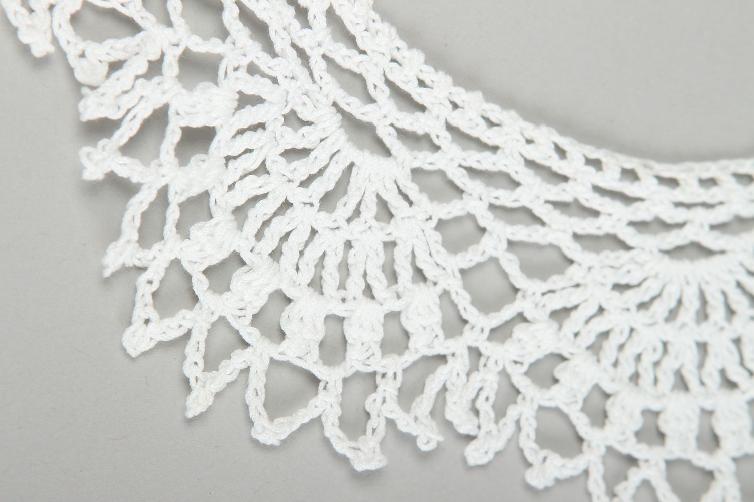 Col blanc Accessoire fait main tricoté en fils de coton au crochet Cadeau femme photo 2