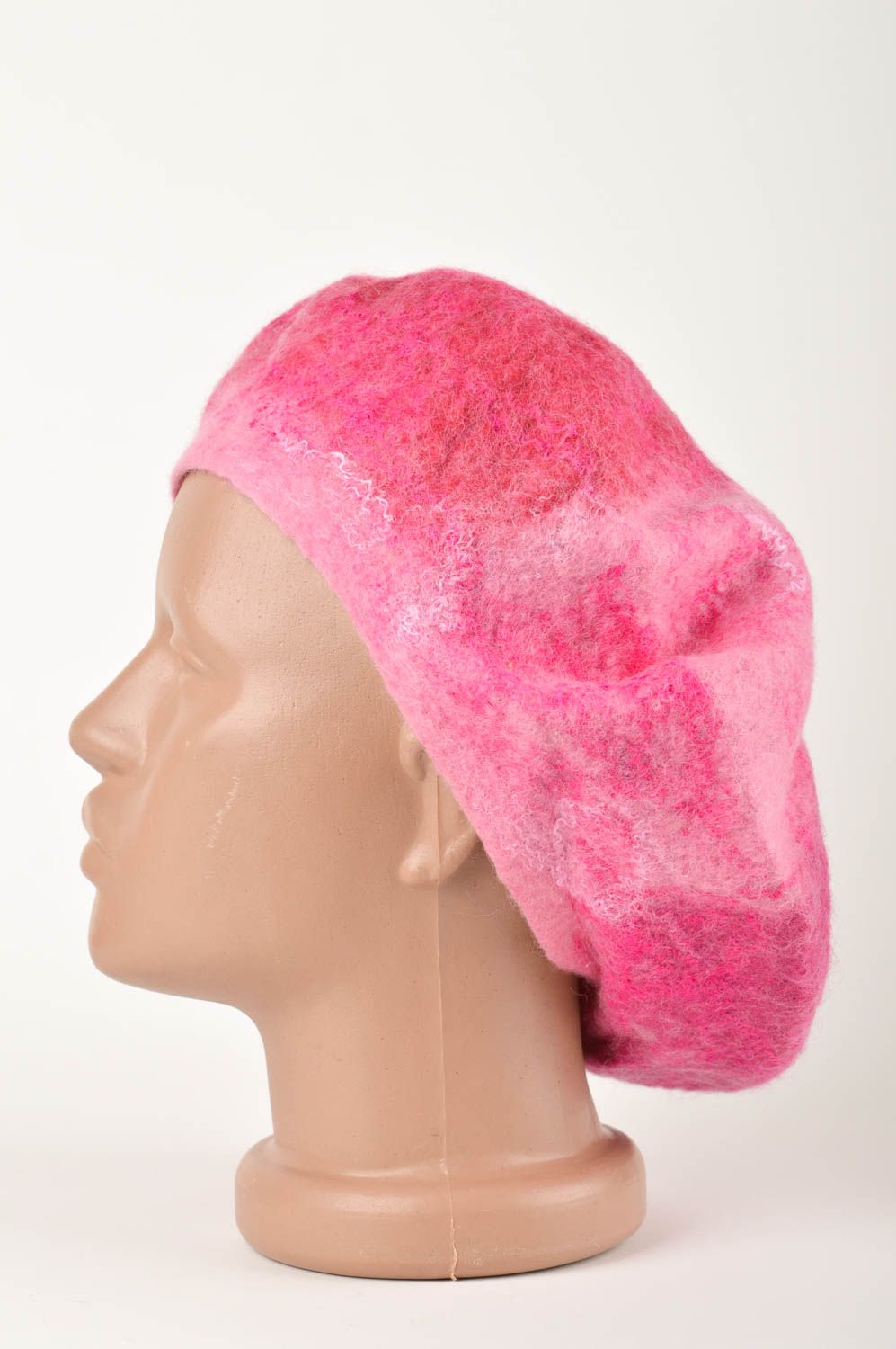 Валяный берет ручной работы красивый женский головной убор теплый берет розовый фото 3
