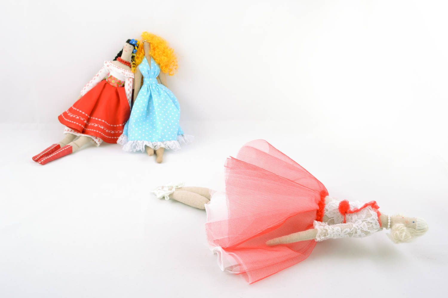 Авторская кукла в красивом платье  фото 5
