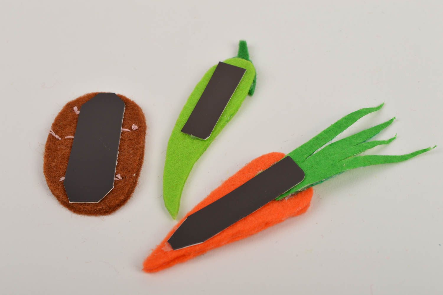 Магниты ручной работы магниты для детей фетровые игрушки в виде овощей 3 штук фото 5