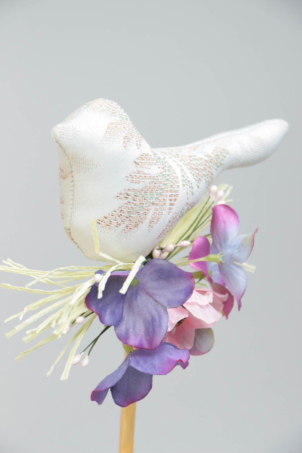Topiario artesanal con pajaritos blancos de algodón y sisal decoración de casa foto 3