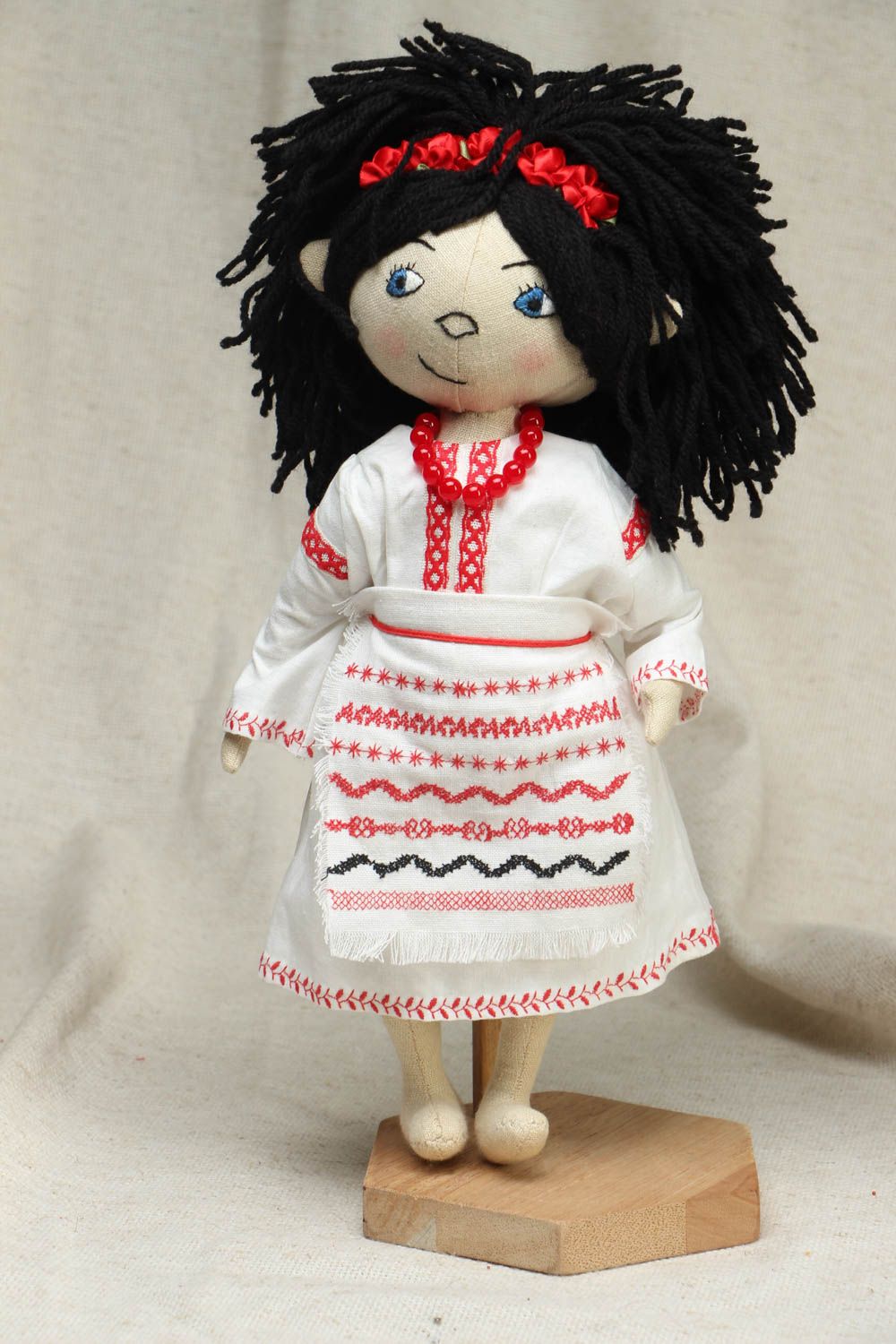 Künstlerische Puppe aus Textil Ukrainerin foto 1