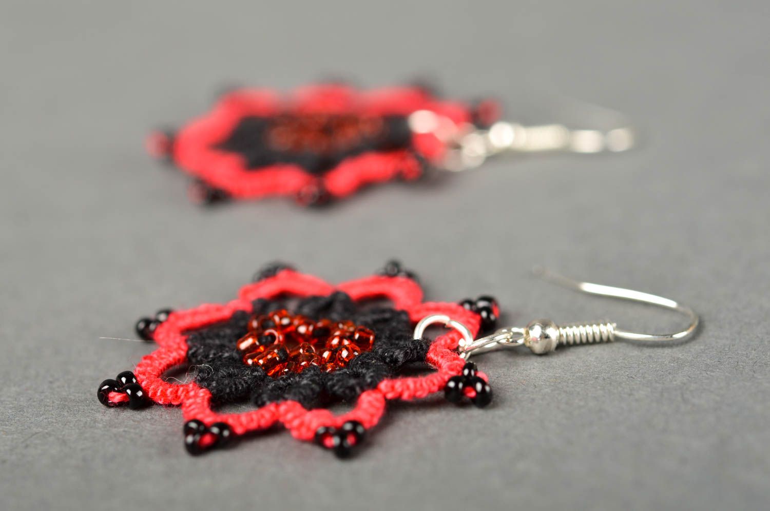 Handmade Glasperlen Ohrringe Occhi Schmuck Accessoire für Frauen rote Blumen foto 3