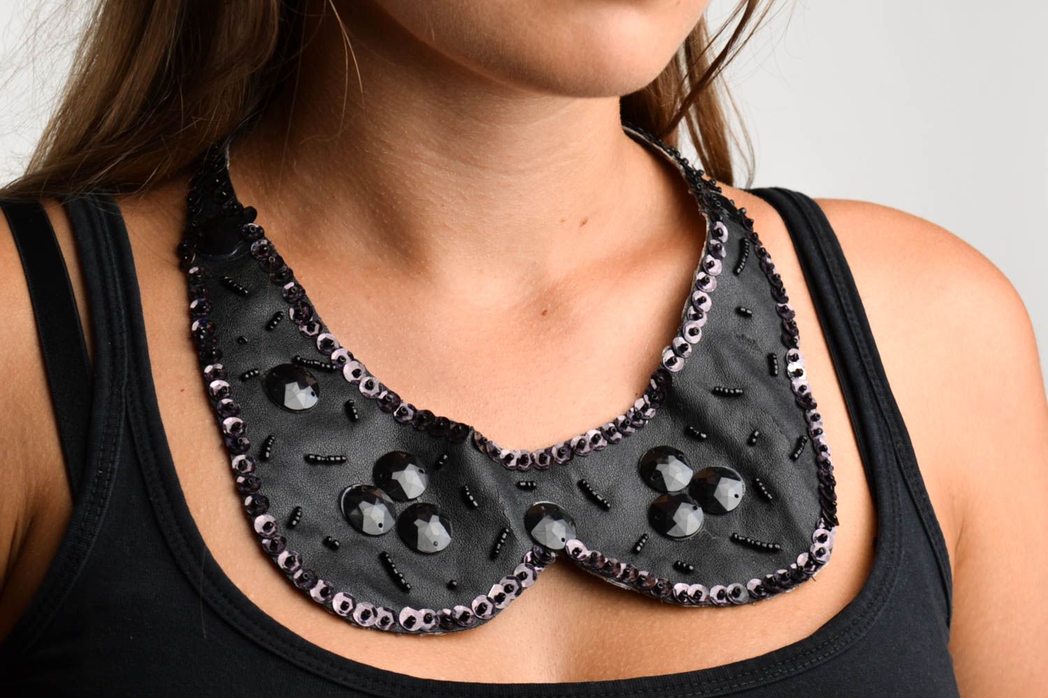 Damen Kragen handgefertigt Halsschmuck für Damen Collier Halskette in Schwarz foto 1