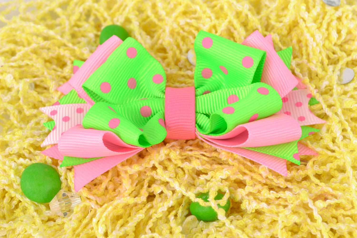 Bright bow made of rep ribbon for creation of accessories photo 1