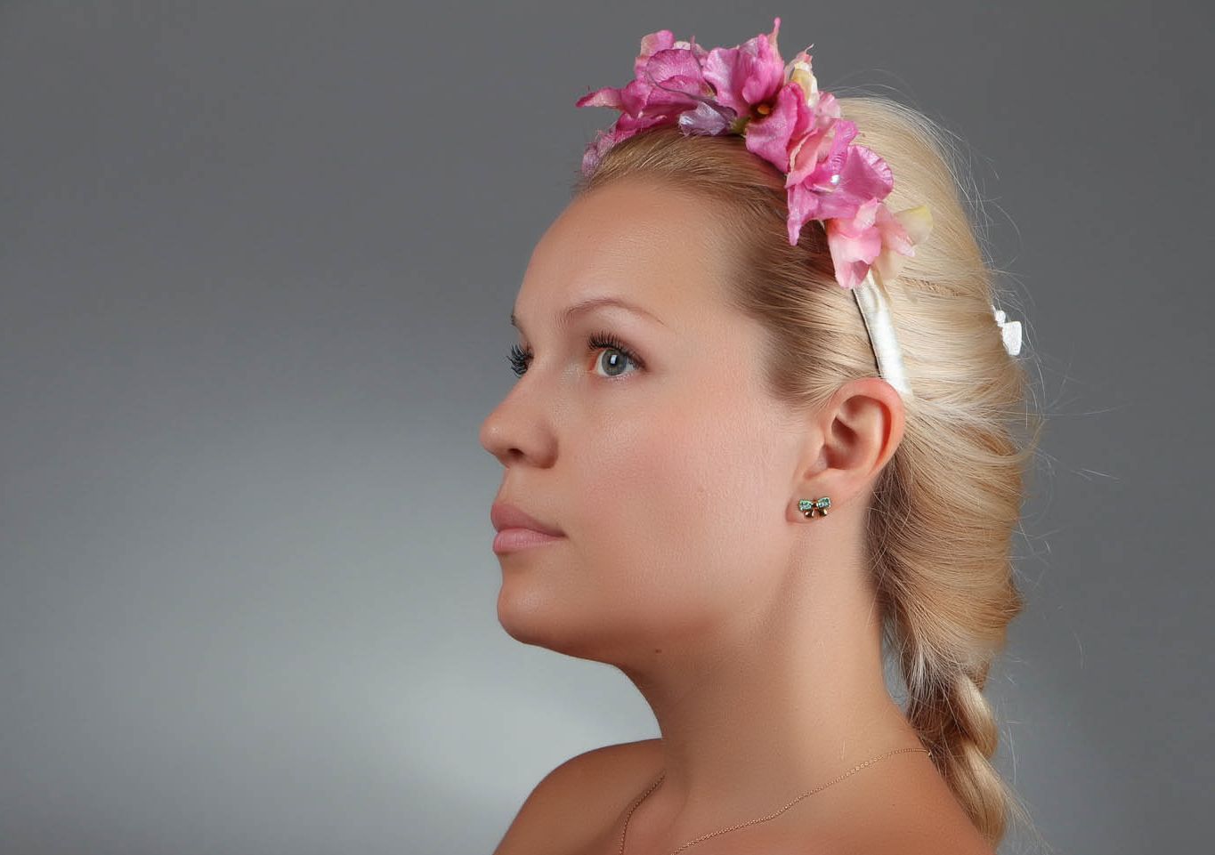 Headband with orchids photo 2