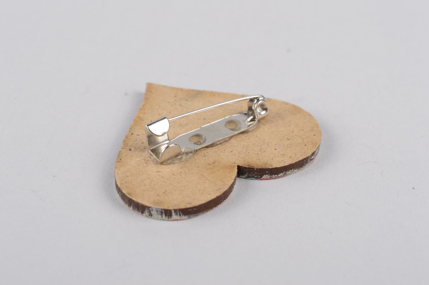 Brosche aus Holz handgemachter Schmuck  Accessoire für Frauen Herz originell foto 3