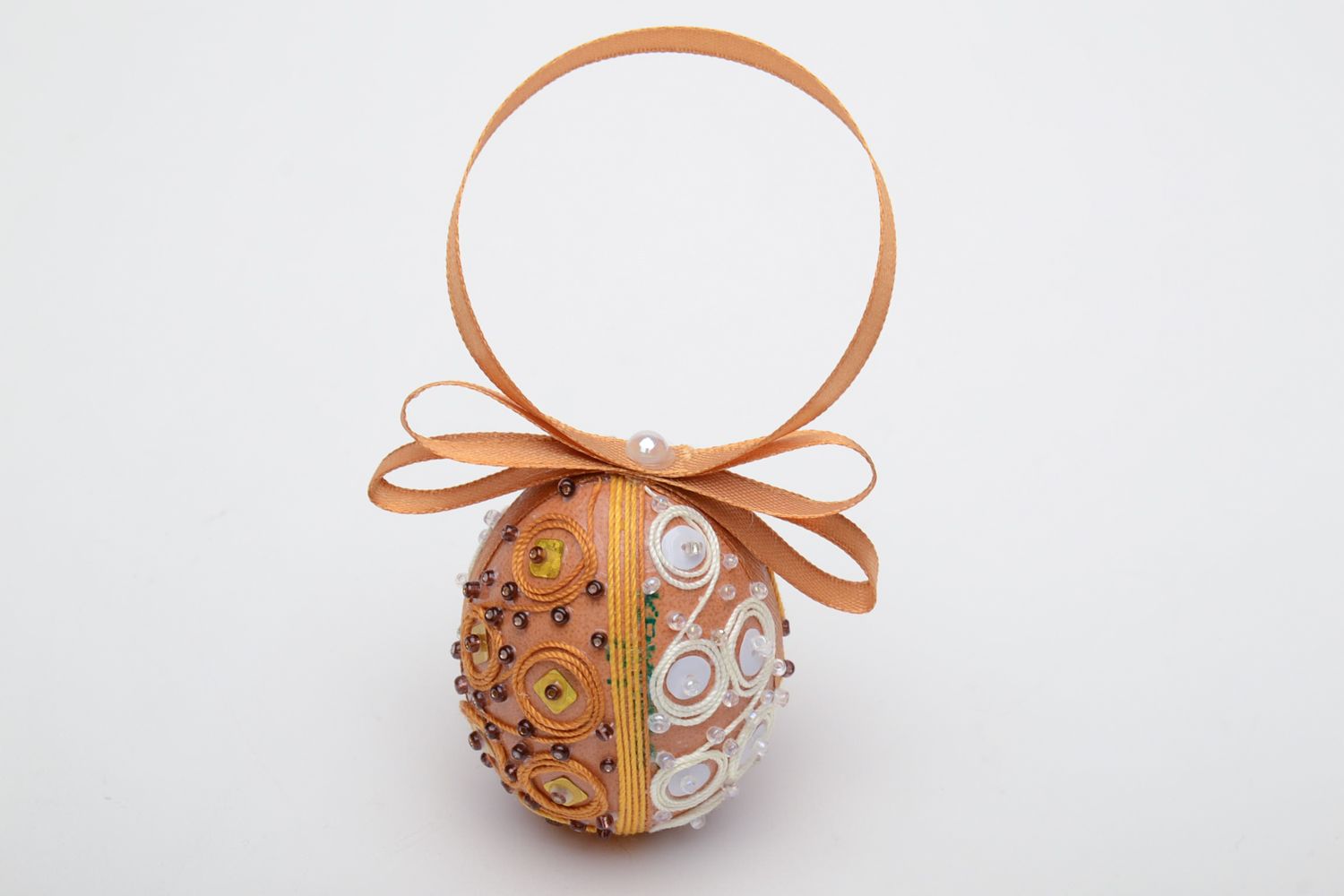 Interior hanging egg with beads photo 2