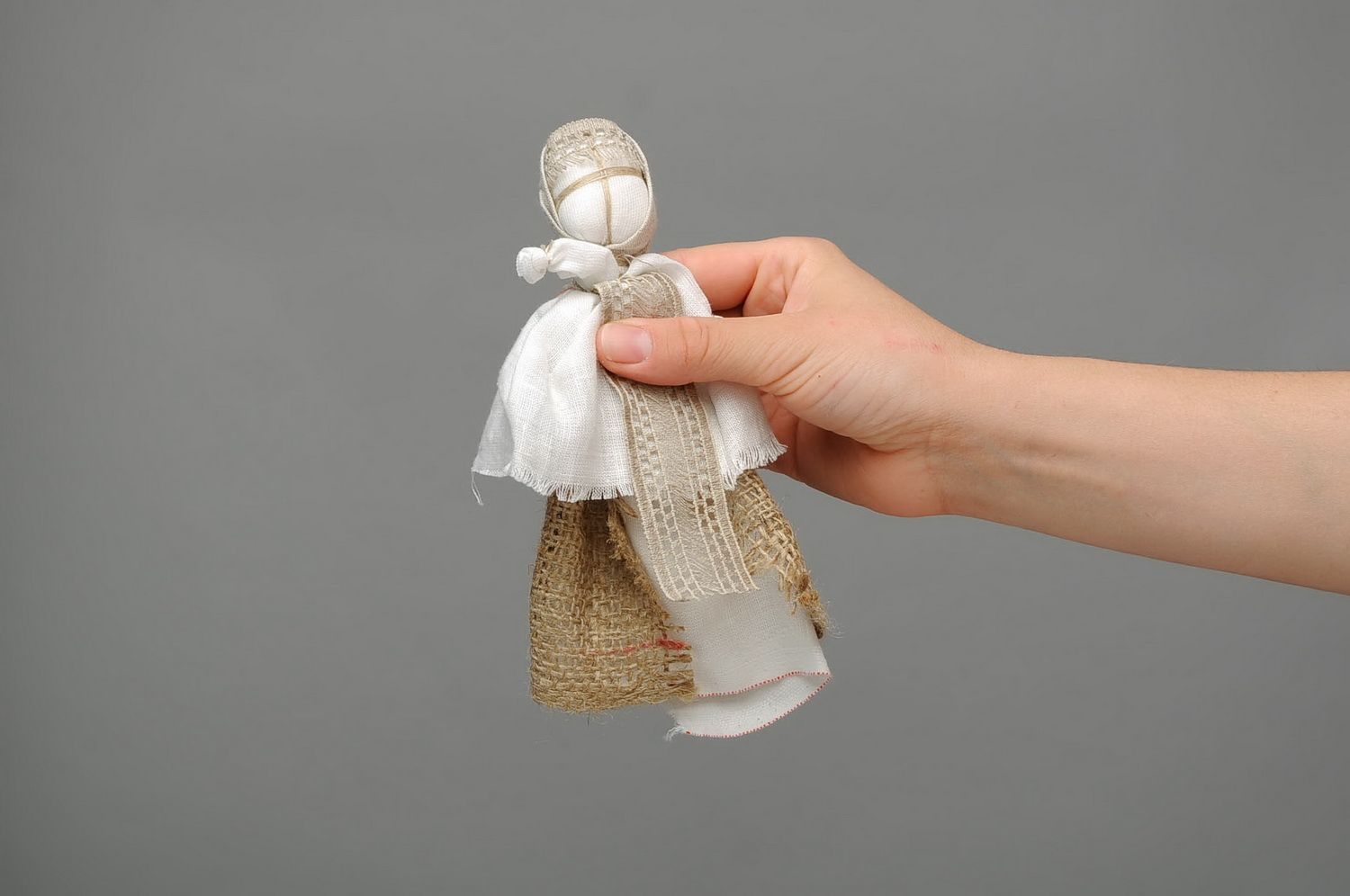 Poupée motanka en tissu slave faite main photo 2