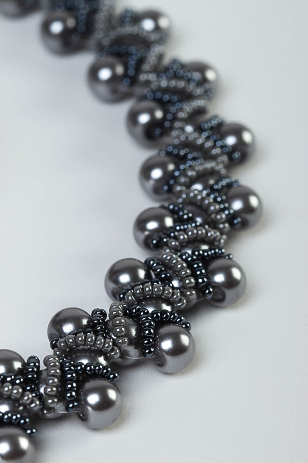 Handmade graues Schmuck Set aus Glasperlen Damen Armband Collier Halskette  foto 3