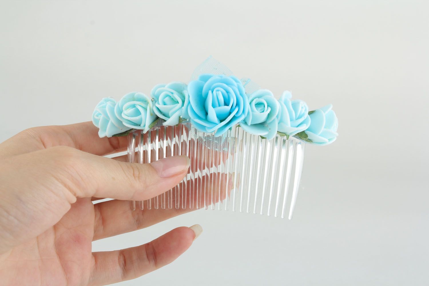 Pince à cheveux peigne avec fleurs bleu clair fait main accessoire femme photo 5