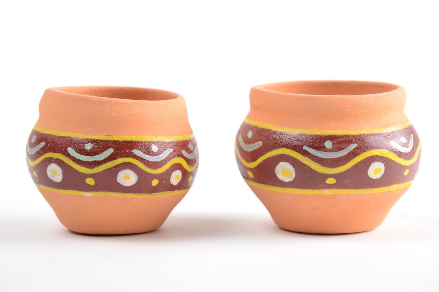 Petits vases céramiques faits main peints style ethnique 2 pièces 10 cl photo 2