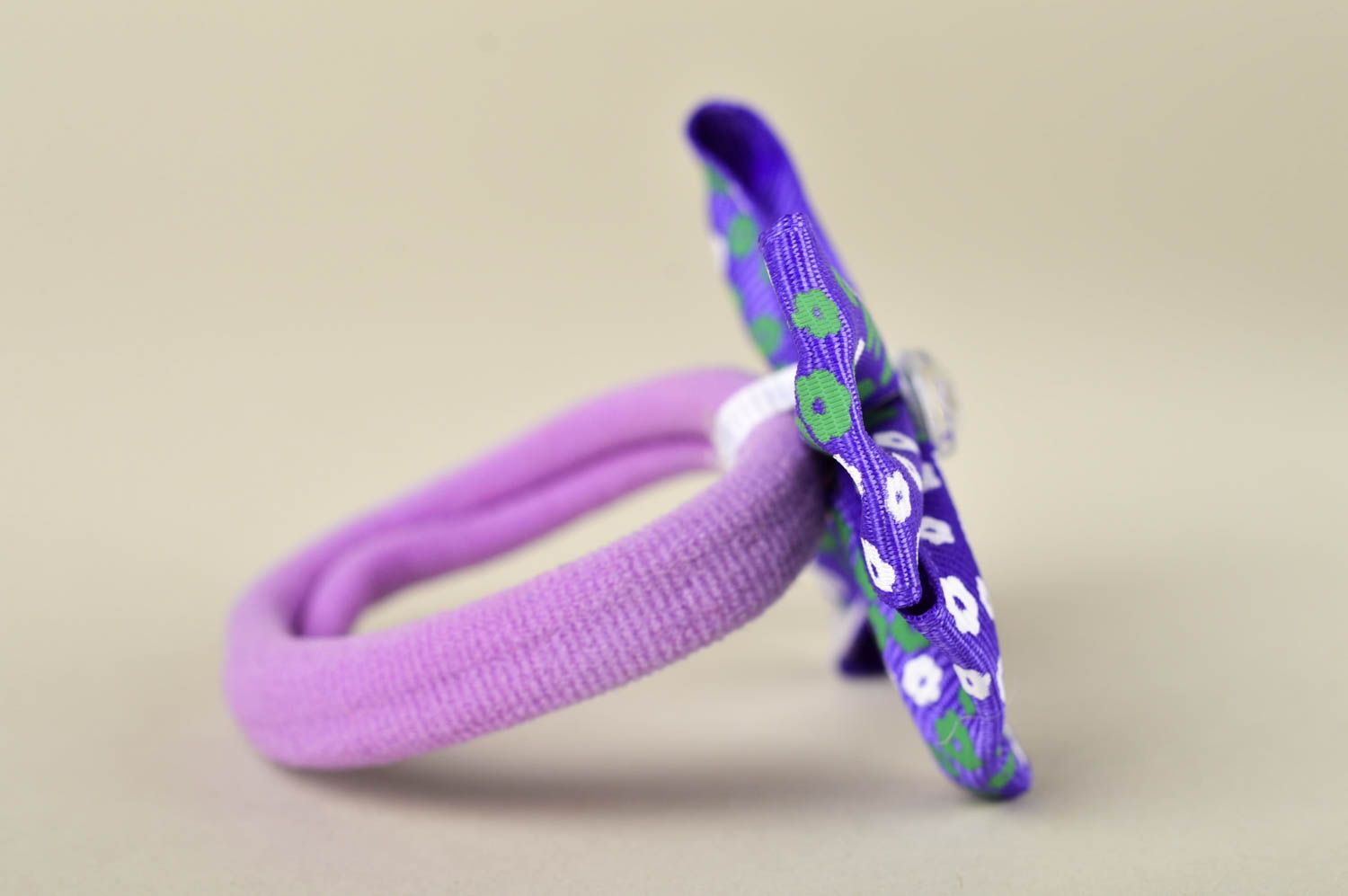 Детская резинка украшение ручной работы бантик фиолетовый резинка для волос фото 3