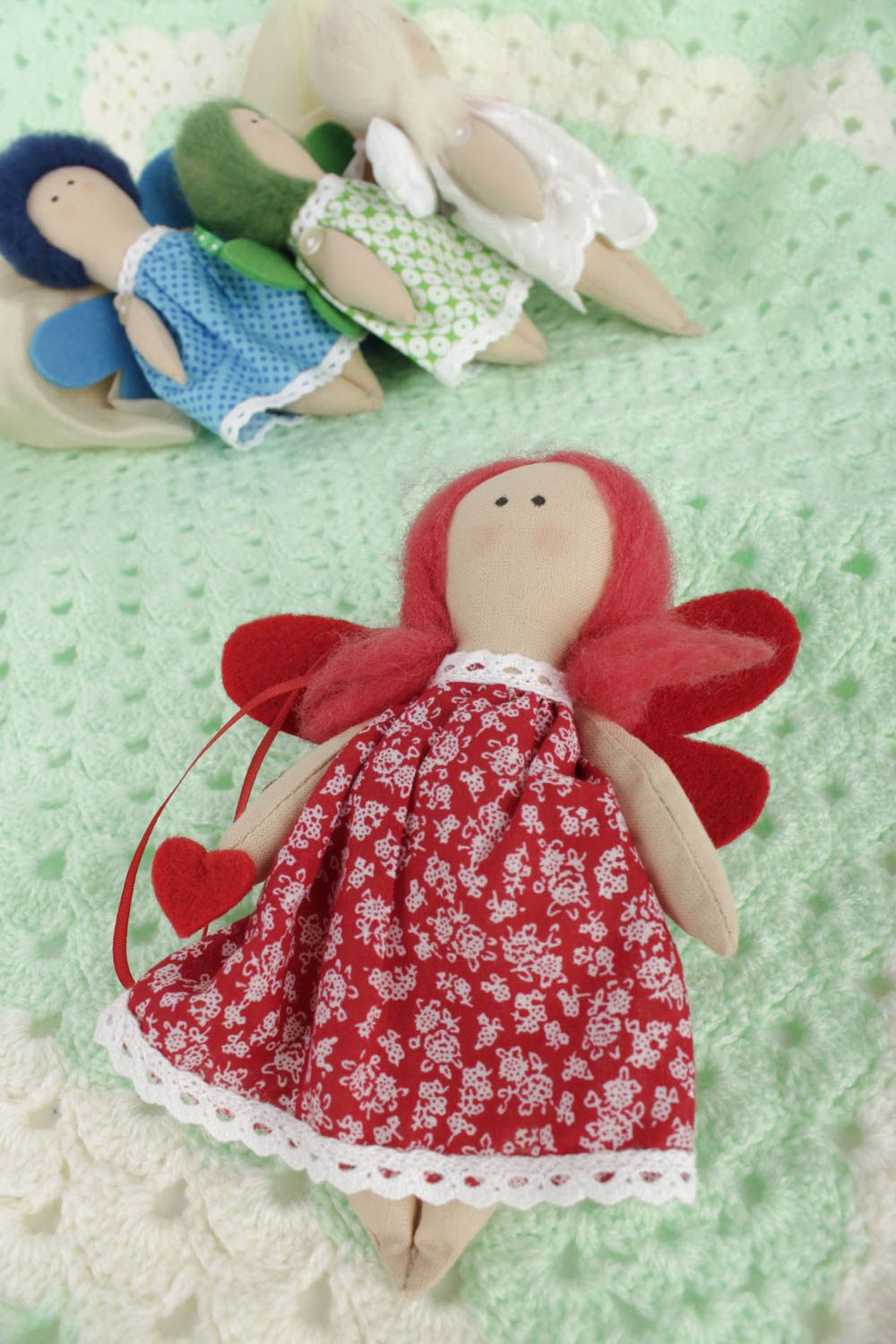 Deko zum Aufhängen handmade Designer Puppe Dekoration Wohnzimmer in Rot Weiß foto 1