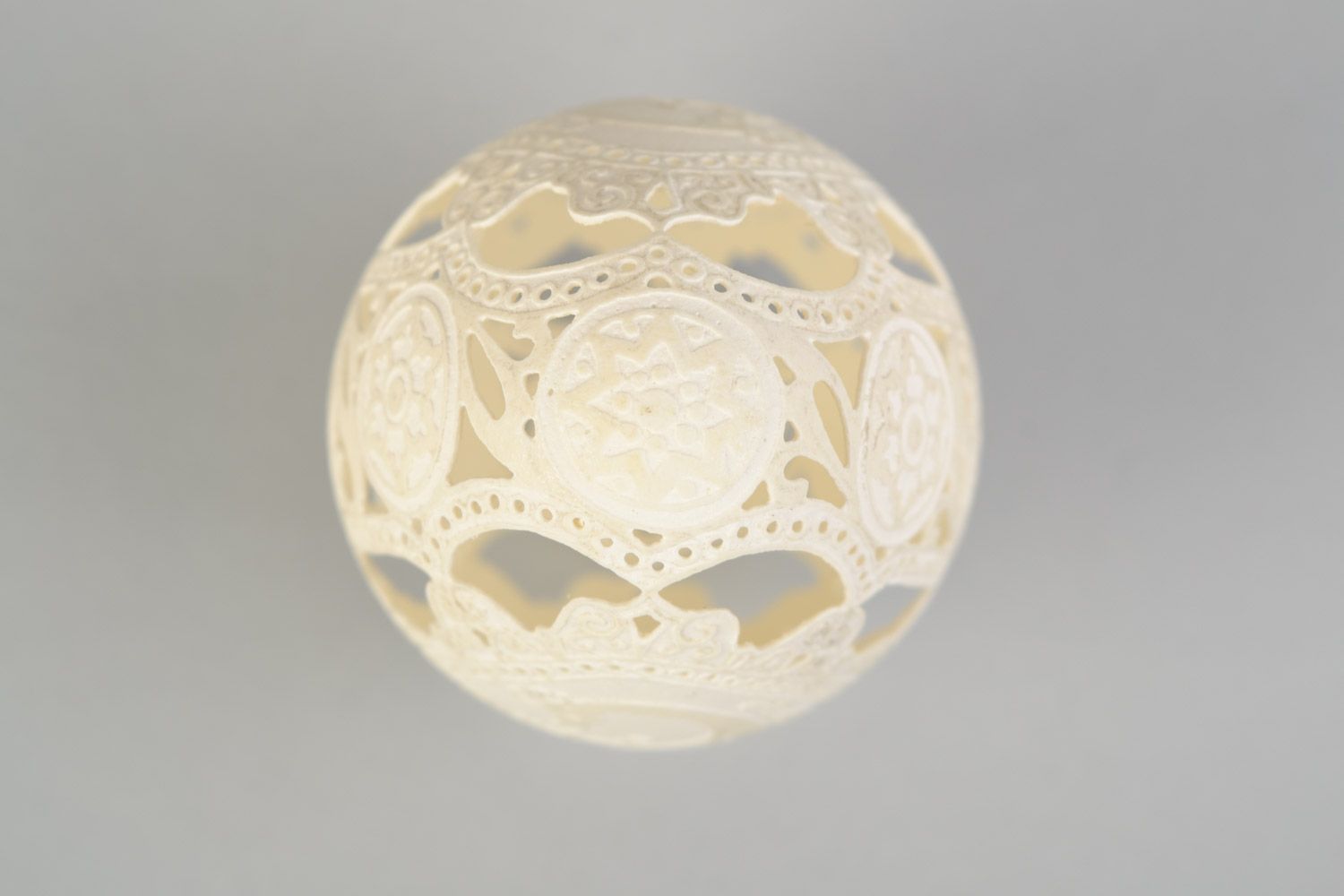 Beautiful perforated handmade Easter egg vinegar etching photo 5