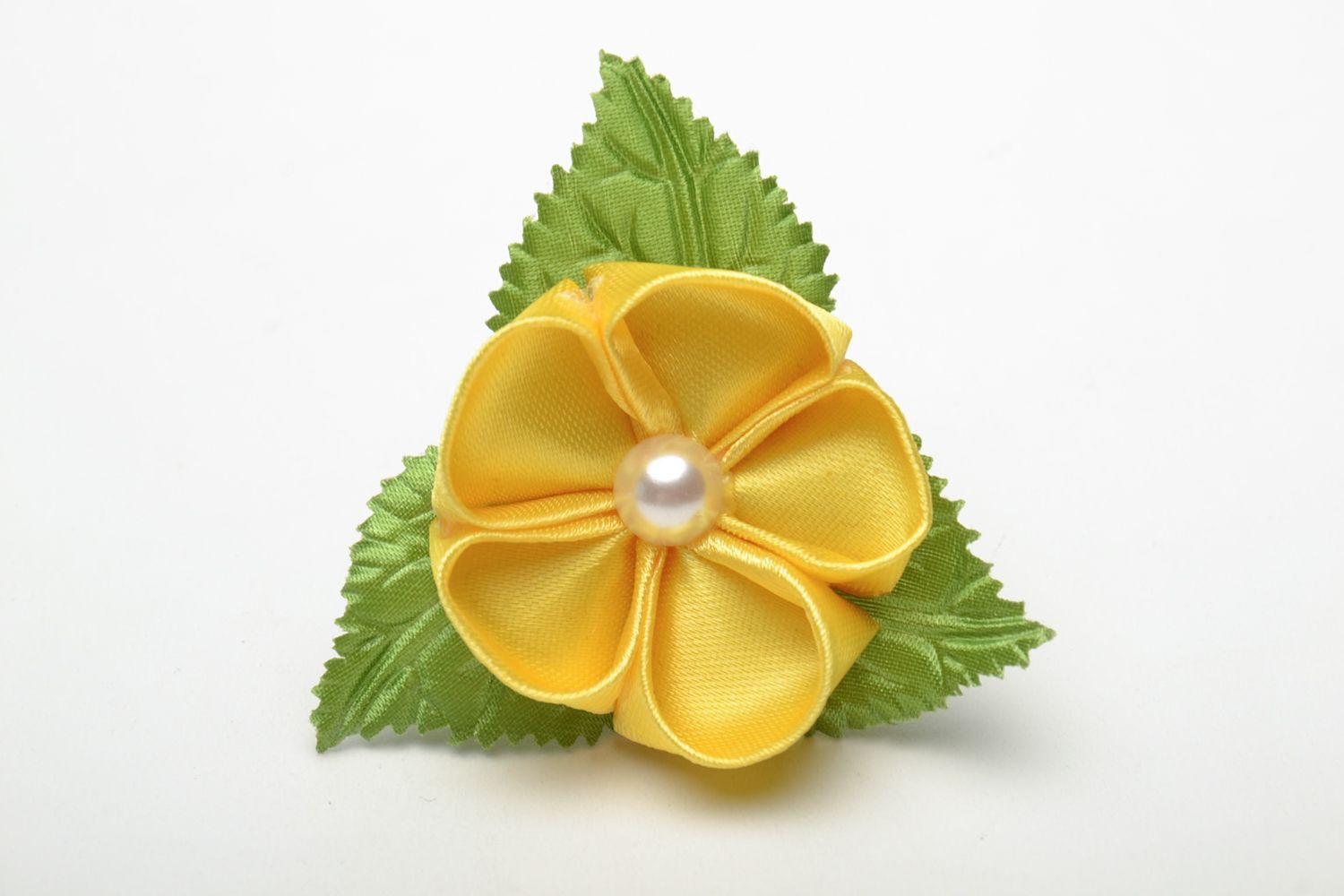 Élastique pour cheveux fleur jaune vert en rubans fait main technique kanzashi photo 2
