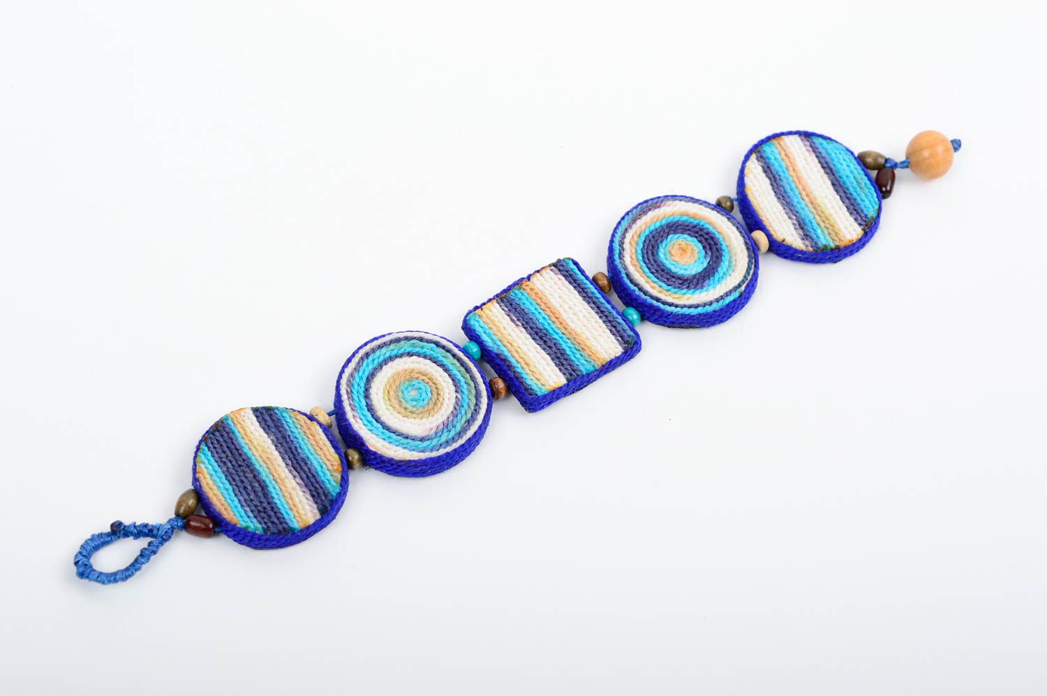 Bracelet céramique Bijoux fait main en fils de tons bleus Accessoire femme photo 3