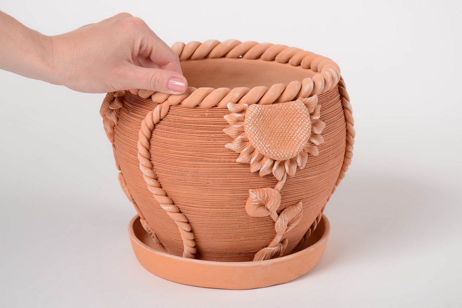 Handgemachter Keramik Blumentopf mit Loch samt Volumen 2 Liter für Dekoration foto 5