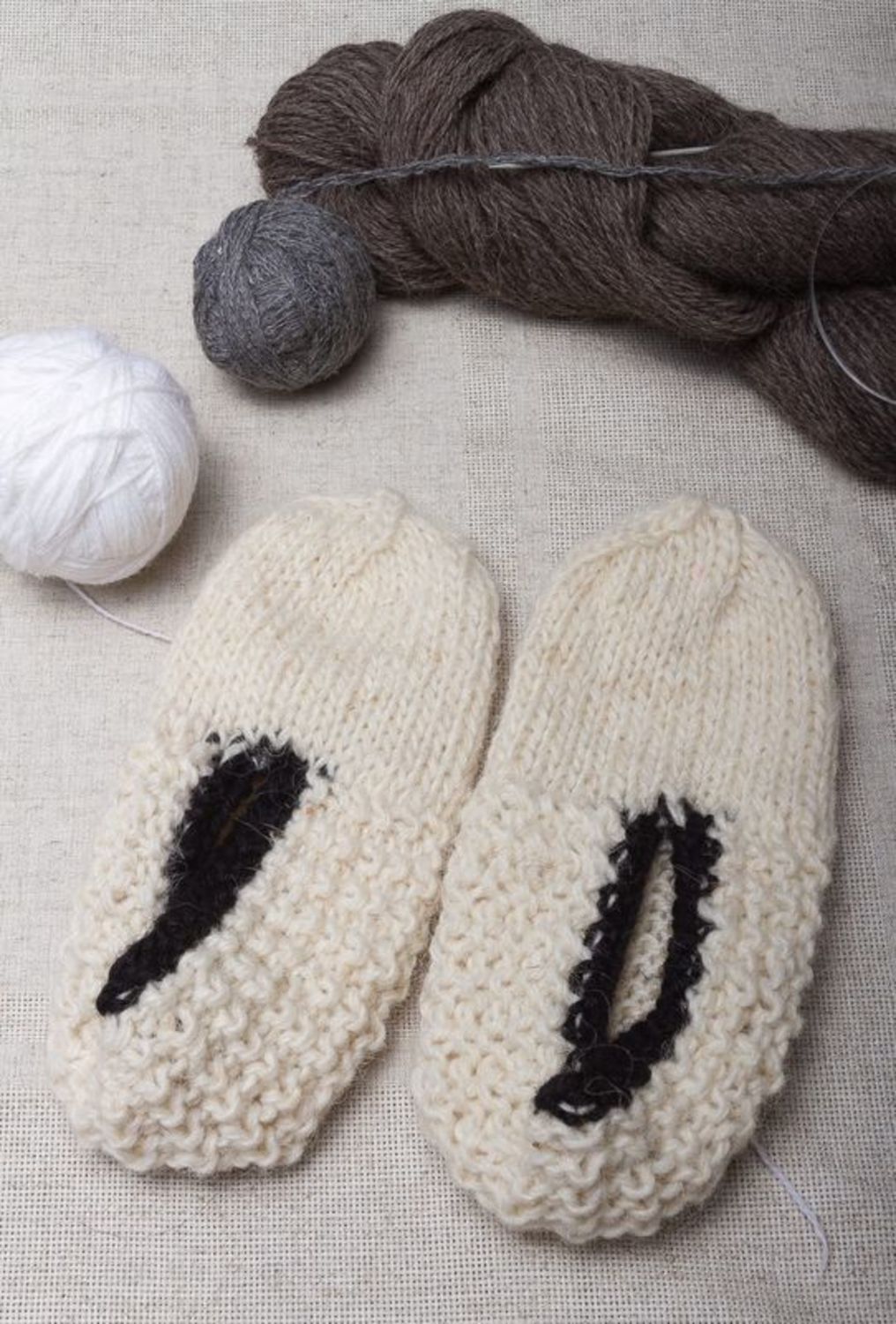 Pantofole calde per bambini fatte a mano di lana foto 1