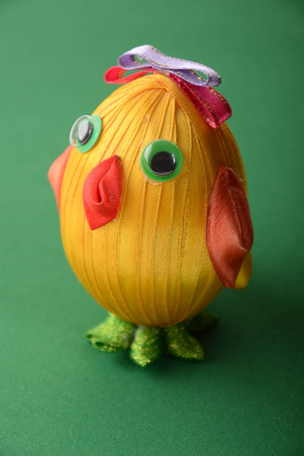Пасхальное яйцо ручной работы подарок из дерева декоративное яйцо цыпленок фото 1
