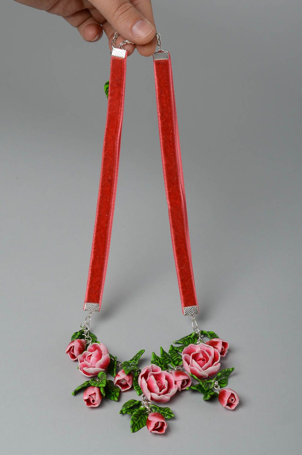 Collier pâte polymère Bijou fait main fleur de rose sur ruban Cadeau pour femme photo 5