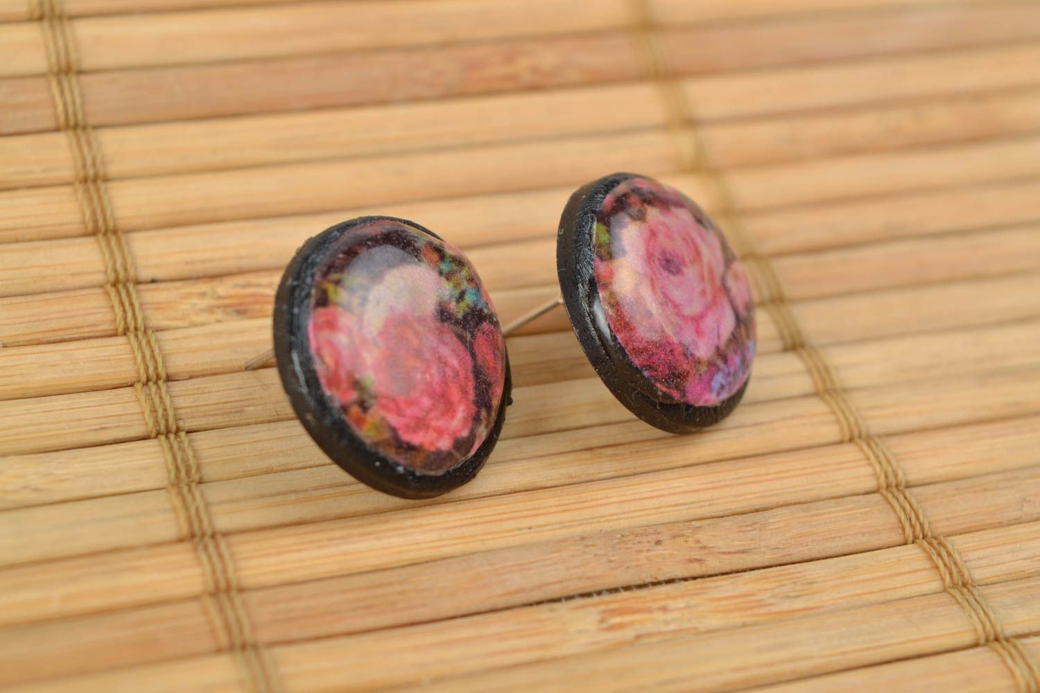 Handmade polymer clay round stud earrings with epoxy covering and decoupage roses photo 3