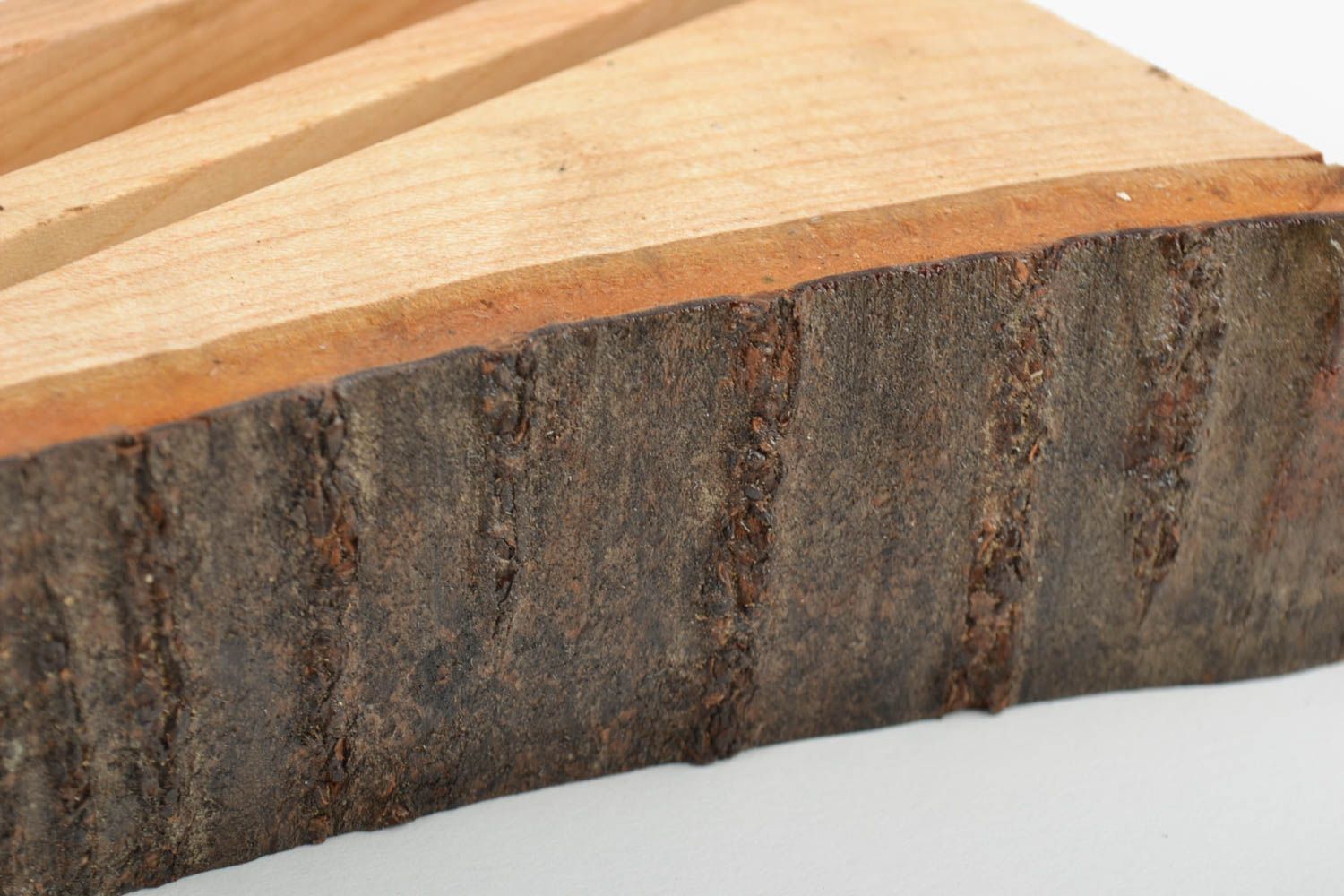 Support pour tablette en bois naturel fait main compact de style écologique photo 2